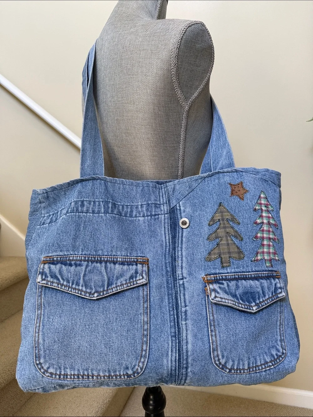 New w/o tag Denim Stonewashed Tote Bag with Plaid Moose & Tree Appliqué - Blue
